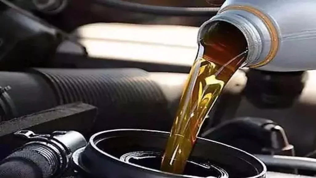 lubricating oil blending